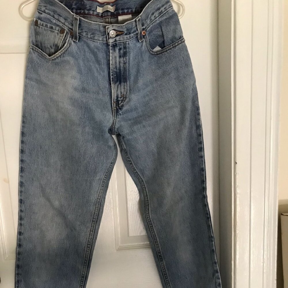 Vintage Levi’s 550 High Rise Relaxed Tapered Mom Jeans